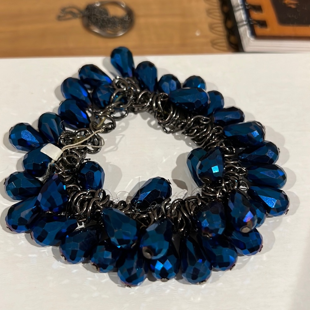 Stretchy beautiful blue bracelet